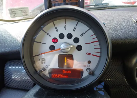 2013 Mini Clubman Cooper S z USA, uszkodzony, nr VIN WMWZG3C5XDTY32510